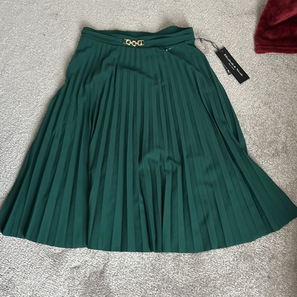 Vintage style green pleated flare skirt Sz Petite M New - Picture 4 of 10